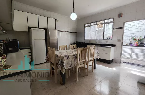 Casa à venda no Bairro Osvaldo Cruz em São Caetano Do Sul.