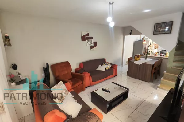 Sobrado à venda no Bairro Cerâmica em São Caetano Do Sul.