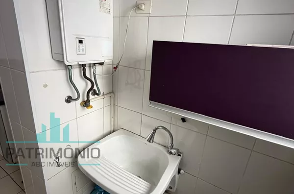 Apartamento à venda no Condomínio Spazzio Dell Art no bairro Campestre em Santo André.