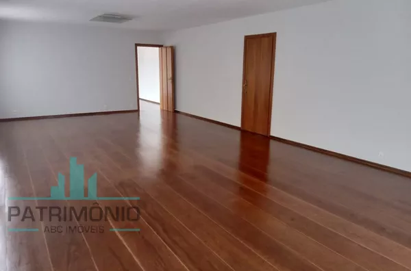 Apartamento de 250m² à venda no Centro de Santo André.
