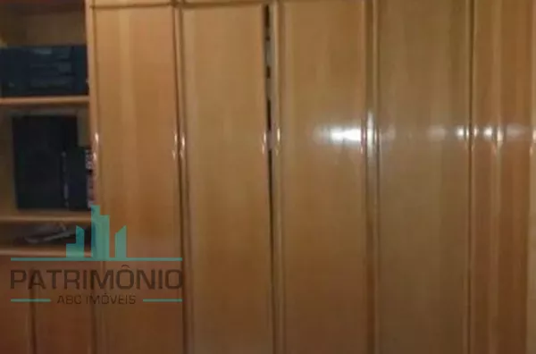 Sobrado à venda no Bairro Rudge Ramos em São Bernardo Do Campo.