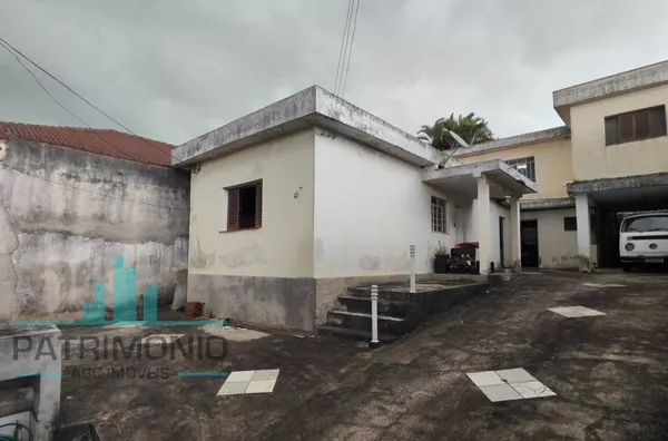 Casa à venda no bairro Santa Maria em São Caetano do Sul.