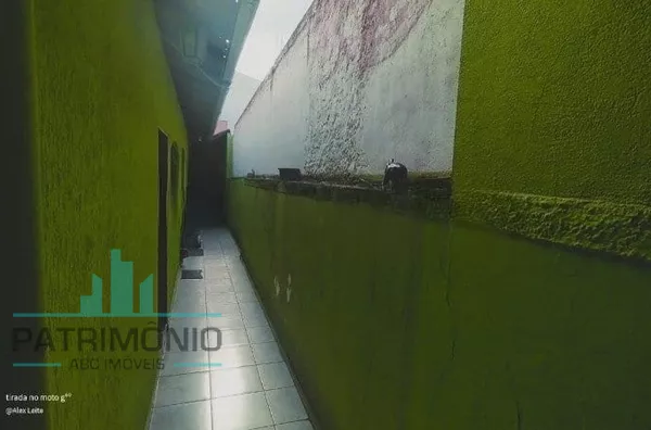 Corredor / entrada lateral