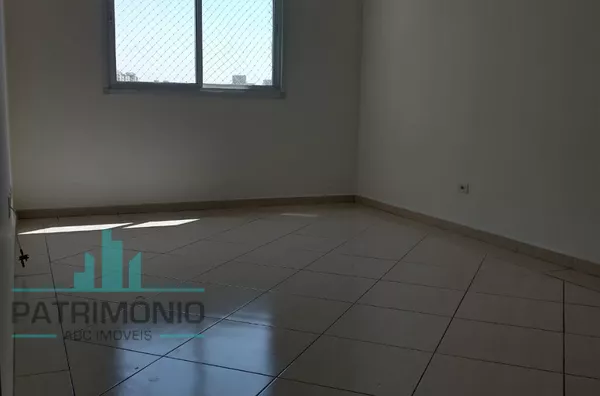 Apartamento à venda no Bairro Santa Maria em São Caetano Do Sul.