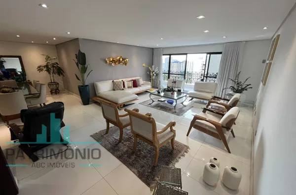 Apartamento à venda no Edifício Biblos no Bairro Santa Paula em São Caetano Do Sul.