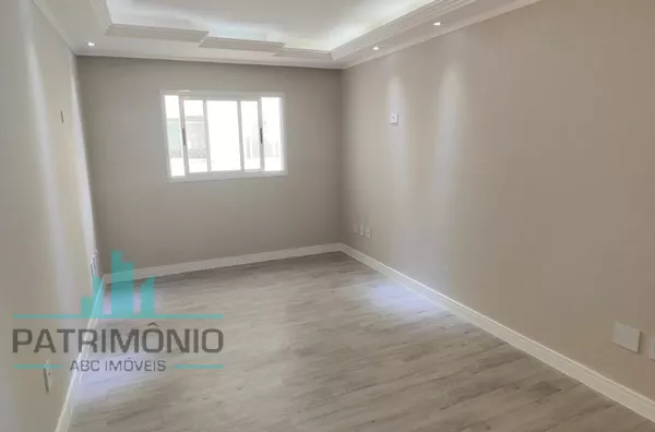 Apartamento à venda no Bairro Santa Maria em São Caetano do Sul.