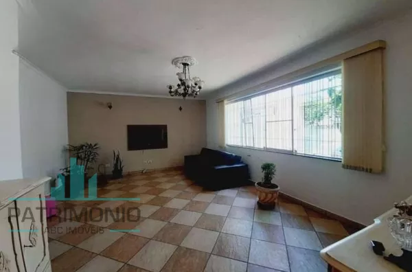 Casa Térrea à venda no bairro Osvaldo Cruz - São Caetano do Sul.