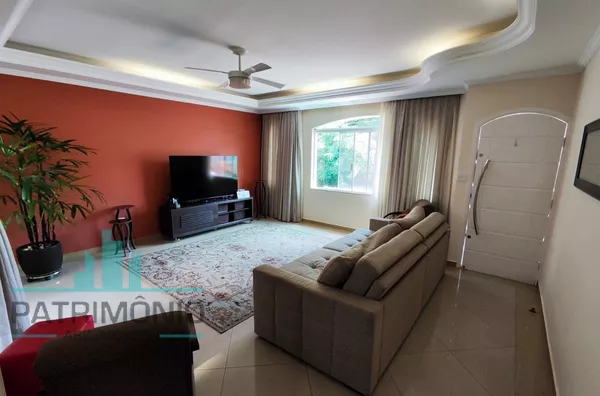 Sobrado Alto Padrão a venda no Bairro Cerâmica em São Caetano do Sul.