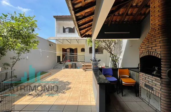 Sobrado espaçoso à venda no Bairro Osvaldo Cruz em São Caetano do Sul