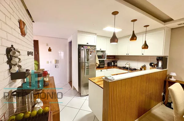 Apartamento à venda no Parque São Vicente em Mauá. 