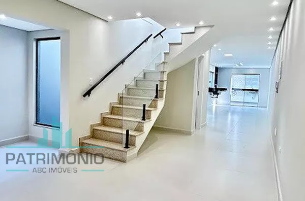 Sobrado à venda no Bairro Centro em São Bernardo Do Campo.