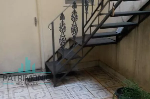 Escadas fundos 