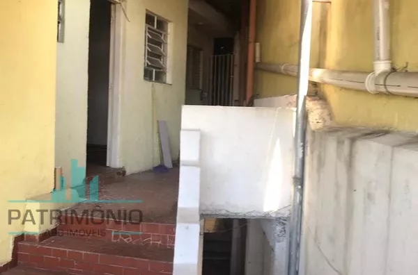 Terreno com 6 casas para moradia a venda na Vila Arapua - São Paulo.