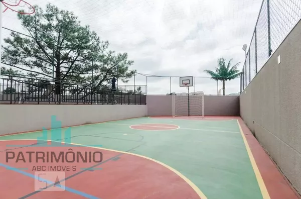 Quadra poliesportiva