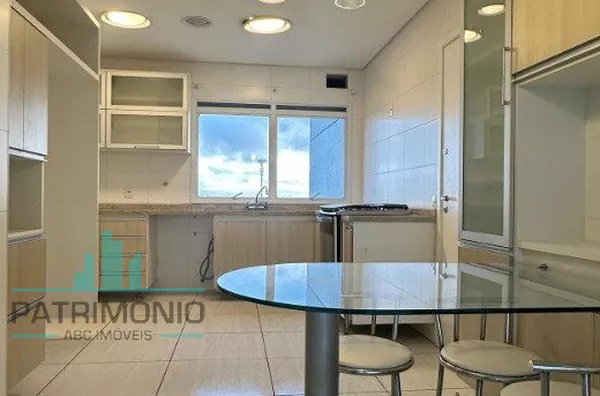 Apartamento à venda no Condomínio Pateo Catalunya com 186m² em São Caetano do Sul 