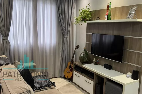 Apartamento à venda no Jardim Ibitirama em São Paulo.