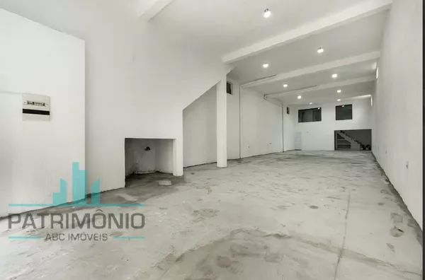 Salão comercial à venda no Bairro Centro em São Caetano Do Sul.