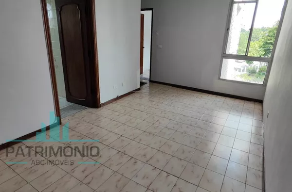Apartamento para locação no Conjunto dos Radialistas.