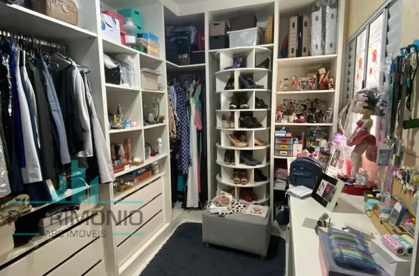 Quarto 1/Closet