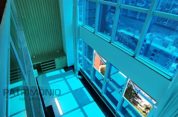 Cobertura de alto padrão a venda com 300m² - Jardim Avelino - São Paulo.