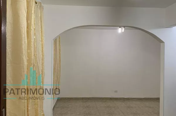 Sobrado com edícula à venda no Bairro MauáMaria em São Caetano do Sul. 