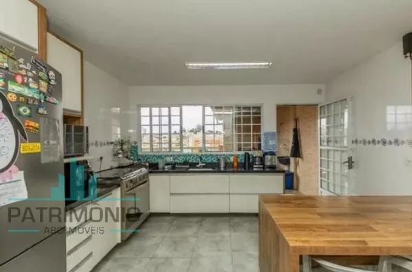 Sobrado à venda no Bairro Olímpico em São Caetano do Sul.