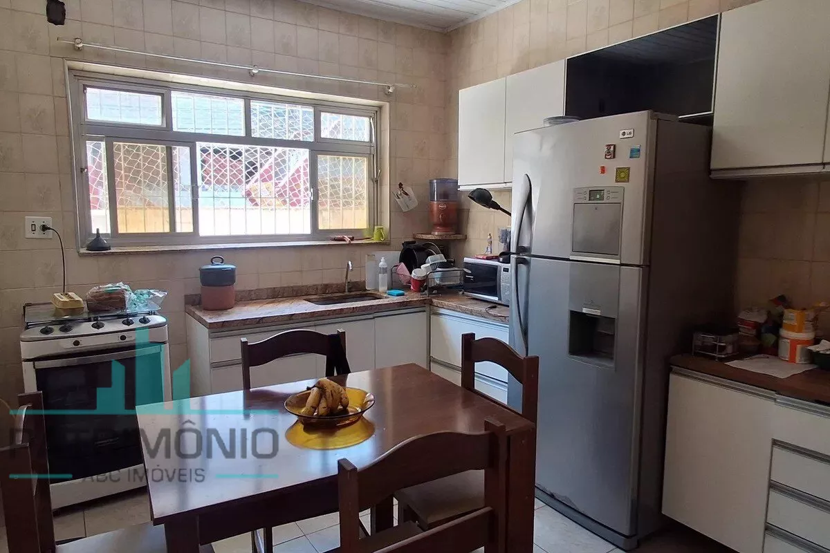Casa, 3 quartos, 200 m² - Foto 6