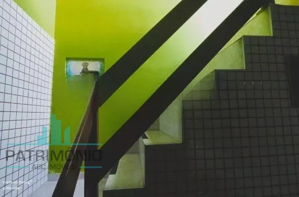 Escada de acesso a área gourmet