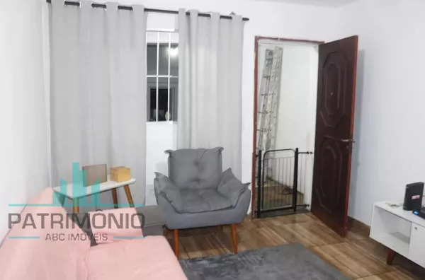 Terreno com 3 casas à venda no Bairro Fundação em São Caetano do Sul.