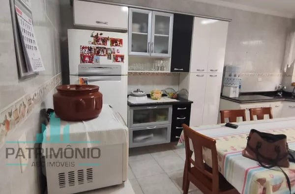 Sobrado à venda no bairro Osvaldo Cruz em São Caetano do Sul.