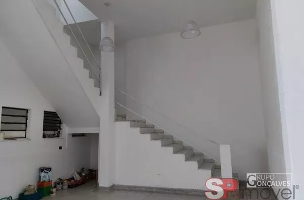 PRÉDIO COMERCIAL (EXCELENTE LOCALIZAÇÃO)