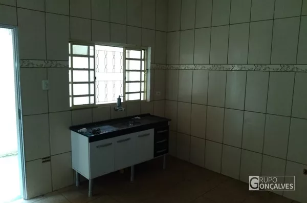 Casa Térrea para Locação no bairro Colônia (zona Leste), 1 dorm, 0 suíte, 1 vagas