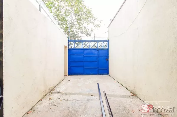 PRÉDIO COMERCIAL COM MORADIA 