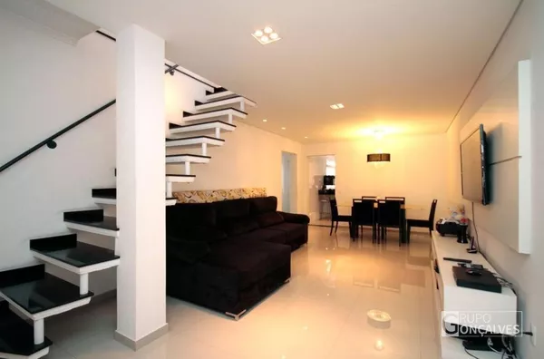 BELÍSSIMO SOBRADO ARICANDUVA