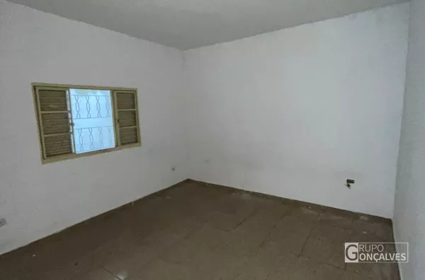 Casa Térrea para Locação no bairro Colônia (zona Leste), 1 dorm, 0 suíte, 1 vagas