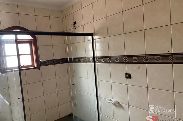 BELÍSSIMO SOBRADO NA PENHA (LOCAÇÃO)