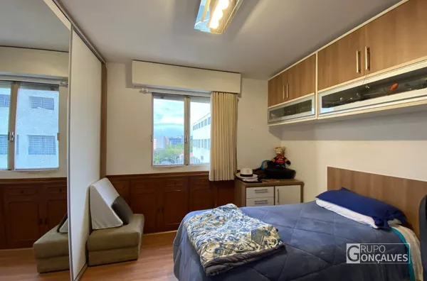 ESPAÇOSO APARTAMENTO PARA VENDA NA MOOCA 