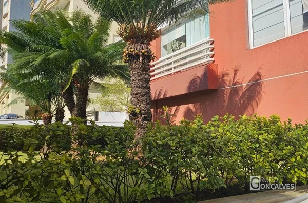 Condomínio Verical House