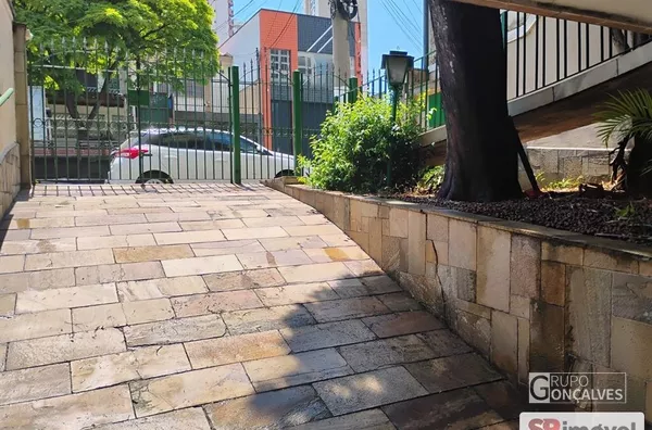 Sobrado para aluguel, 3 quarto(s),  Vila Regente Feijo, São Paulo