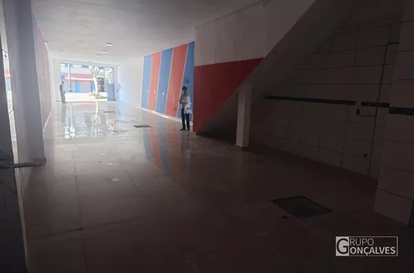 PRÉDIO COMERCIAL NO CORAÇÃO DE SP