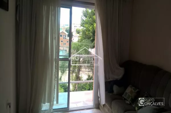 Venda - Assobradada no bairro VILA MATILDE, 5 dormitórios, 10 vagas, 317.00 m².