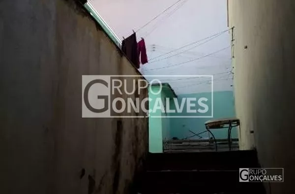 Assobradada para Locação no bairro Chácara Santo Antônio (zona Leste), 3 dorm, 1 suíte, 2 vagas, 145 m, 180 m