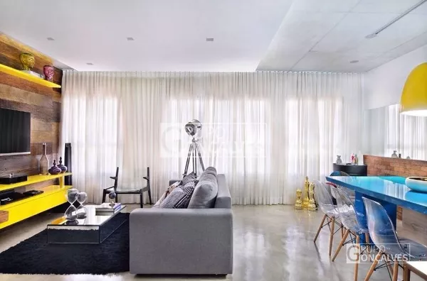 Apartamento com 1 dormitório com suíte, lavabo, ampla sala integrada.  a 5 minutos do Shopping Anália Franco, Pão de Açúcar e Leroy Merlin,  Carrefour.