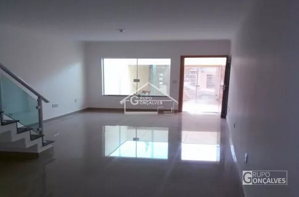 Lindo sobrado e uma excelente região!