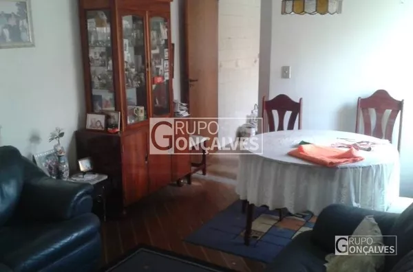 Casa Térrea para Venda próximo ao metrô Carrão, 2 suítes, 2 vagas, edícula, 120,00 m