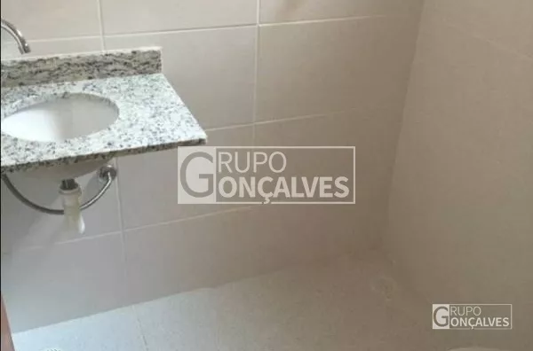  Casa em condomínio fechado - 2 suítes - 1 vaga - Jardim Anália Franco