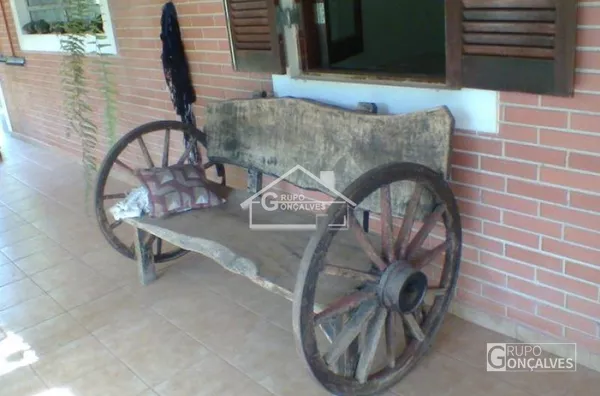 Chácara em Nazaré Paulista para venda com 48400 m² de área total - 7 dormitórios, 20 vagas, 360 m² e lazer completo  - 90 km de São Paulo