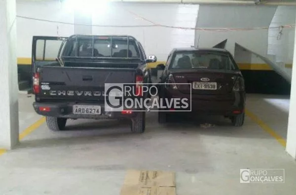 Condomínio Fechado em Condomínio para Venda no bairro Chácara Mafalda, 2 dormitórios, 1 suíte, 3 vagas cobertas, com entradas privativas, 178m² m