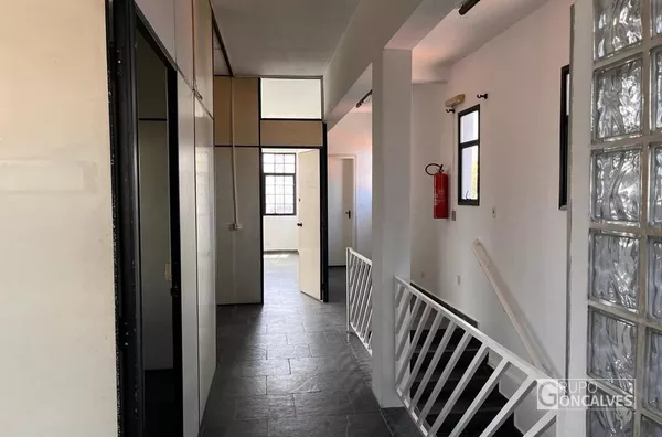 BELÍSSIMO PRÉDIO COMERCIAL PENHA 