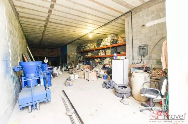 PRÉDIO COMERCIAL COM MORADIA 